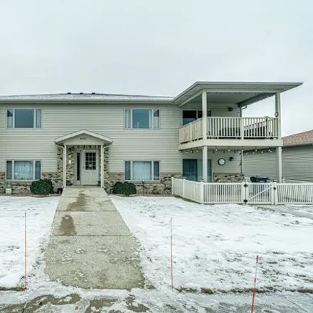 Buy this 2 bed condo on 4667 McKenzie Drive Southeast in Mandan, ND 58554