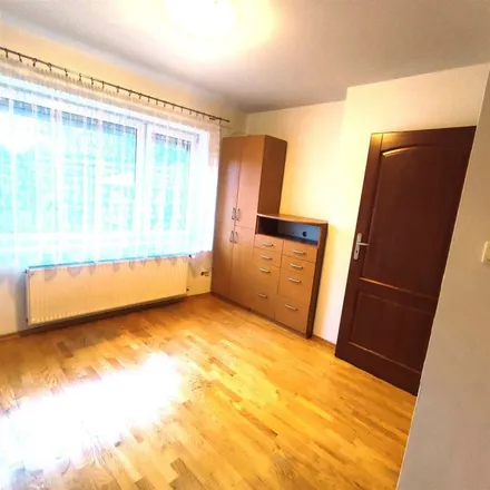 Image 9 - Niepubliczne Przedszkole Kolorowe Kredki, Zakątek, 43-100 Tychy, Poland - Apartment for rent