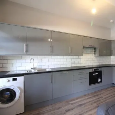 Image 3 - 1 Cheltenham Road, Bristol, BS6 5RG, United Kingdom - House for rent