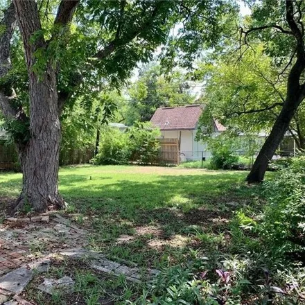 Image 9 - 1725 E 38th St, Austin, Texas, 78722 - House for sale