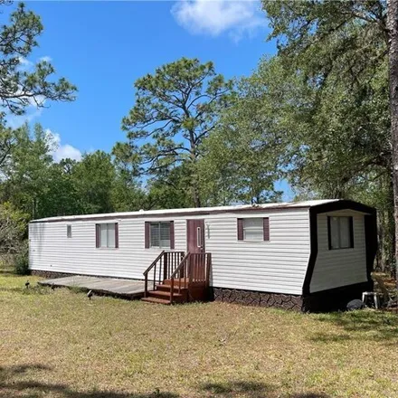 Buy this studio apartment on 5418 South Wilson Point in Homosassa Springs, FL 34446
