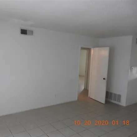 Image 2 - unnamed road, Houston, TX 77081, USA - Condo for rent