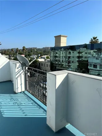 Image 9 - 4201 Greenbush Avenue, Los Angeles, CA 91423, USA - Townhouse for rent