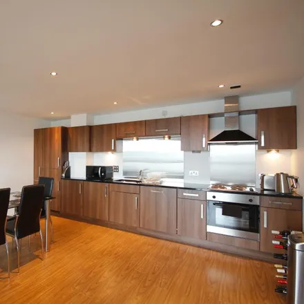 Image 3 - Clydeside Expressway, Glasgow, G3 8GL, United Kingdom - Apartment for rent