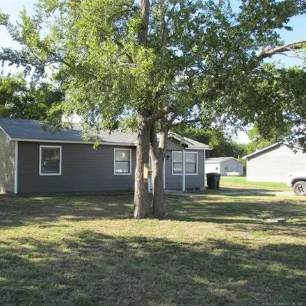 Image 9 - 399 Russell Street, Caddo, Bryan County, OK 74729, USA - House for sale