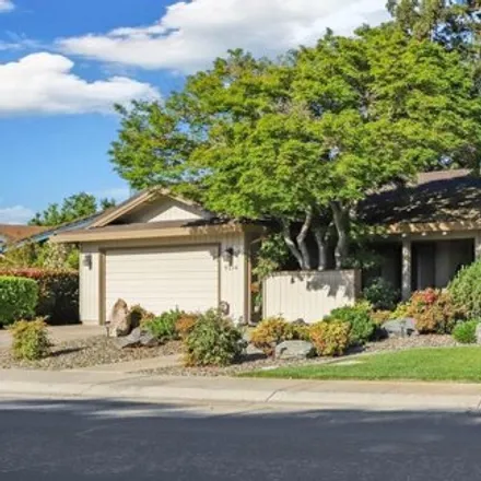 Buy this 3 bed house on 5014 Gadwall Circle in Stockton, CA 95297