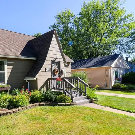 Buy this 4 bed house on Wildwood - McMillan Connector Trail in Marshfield, WI 54449