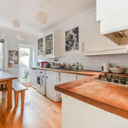 Buy this 3 bed duplex on Bobbin Close in London, SW4 0HQ