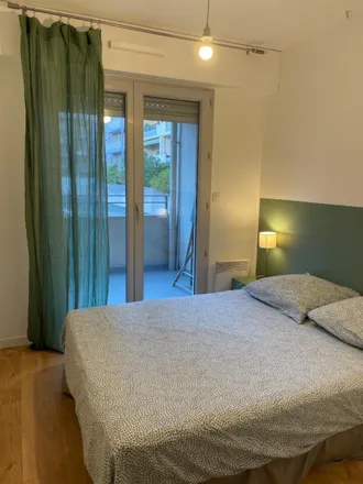 Rent this 1 bed apartment on 65 Avenue du Prado in 13006 Marseille, France