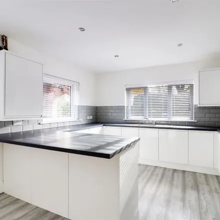 Rent this 4 bed apartment on Westfield Park in Elloughton, HU15 1AN