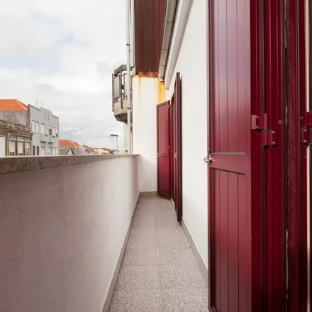 Image 6 - Garagem Antero de Quental, Rua de Antero de Quental, 4200-202 Porto, Portugal - Apartment for rent