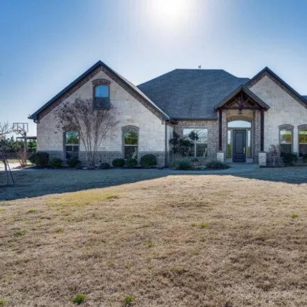 Rent this 5 bed house on Honeysuckle Road in Midlothian, TX 76065