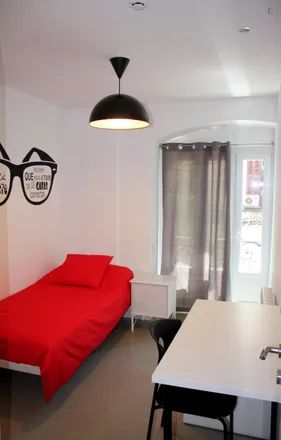 Image 3 - Hostal Alicante, Calle del Arenal, 16, 28013 Madrid, Spain - Room for rent