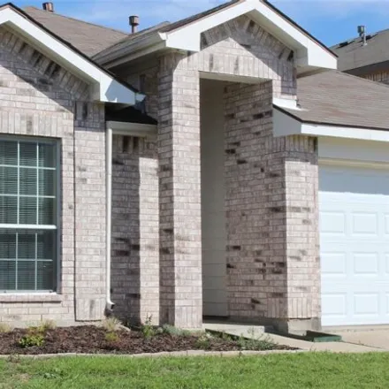 Rent this 3 bed house on 416 Windy Hill Lane in Fort Worth, TX 76108