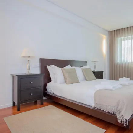 Rent this 2 bed apartment on Rua da Sociedade Protectora dos Animais in 4350-325 Porto, Portugal