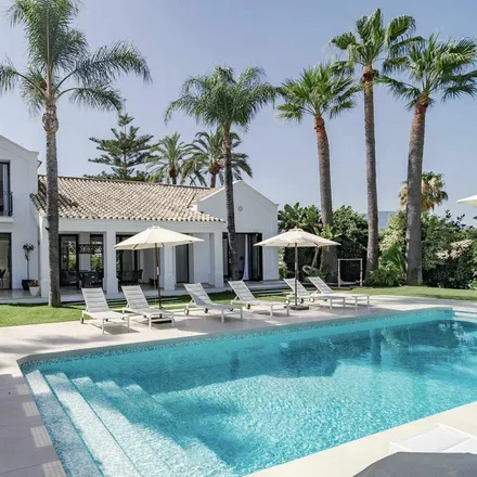 Buy this 4 bed house on 29660 Marbella