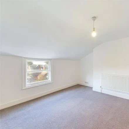 Image 9 - 25 Old Bath Road, Charlton Kings, GL53 7QD, United Kingdom - Apartment for rent