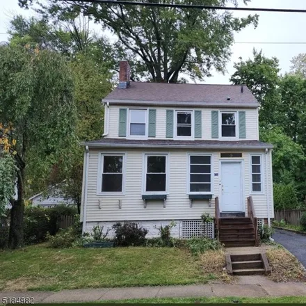 Buy this 3 bed house on 71 Center Street in Chatham, Morris County