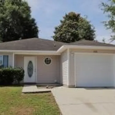 Buy this 3 bed house on 405 Apple Drive in Crestview, FL 32536