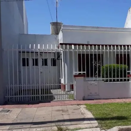 Buy this 3 bed house on Bolívar 3016 in Partido de La Matanza, B1752 CXU Lomas del Mirador