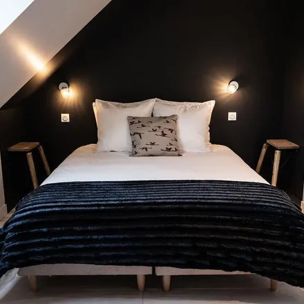 Rent this 2 bed house on 22490 Plouër-sur-Rance