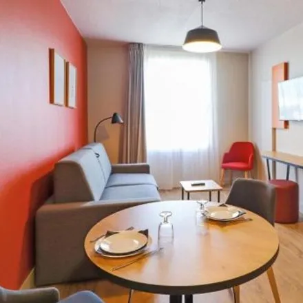 Rent this 3 bed apartment on 2 a Rue Georges Méliès in 78390 Bois-d'Arcy, France