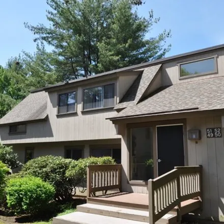 Rent this 2 bed condo on Great Meadow Lane in Unionville, Farmington