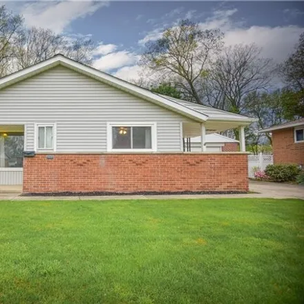 Buy this 3 bed house on 18248 Fairway Drive in Cleveland, OH 44135