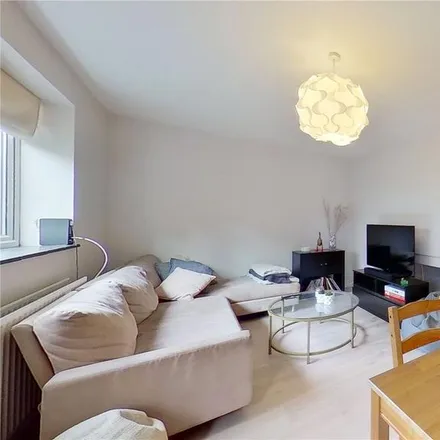 Rent this 2 bed apartment on Orlando Road in London, SW4 0LH