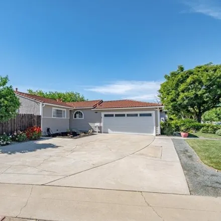 Buy this 3 bed house on 135 Lee Avenue in Livermore, CA 94550