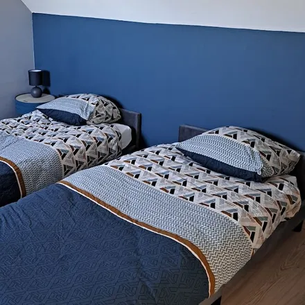 Rent this 3 bed house on 60490 Vandélicourt