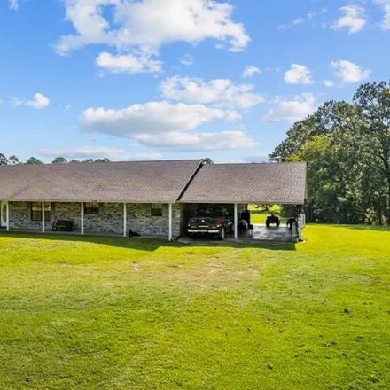 Buy this 4 bed house on 800 Long Leaf Street in Pineland, Sabine County