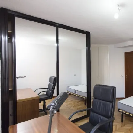 Rent this 4 bed room on Madrid in Colegio de Educación Infantil y Primaria Gerardo Diego, Paseo de la Ermita