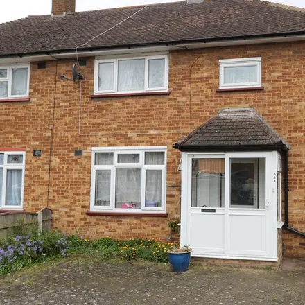 Rent this 3 bed house on Daiglen Drive in South Ockendon, RM15 5AP