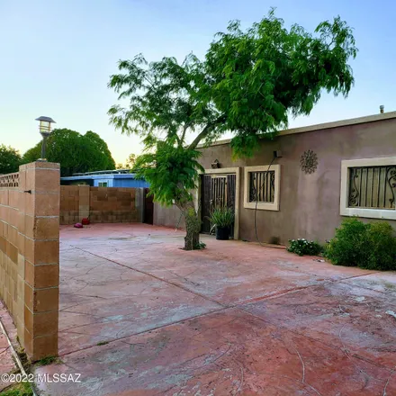 Image 3 - 6995 East Lurlene Drive, Tucson, AZ 85730, USA - House for sale