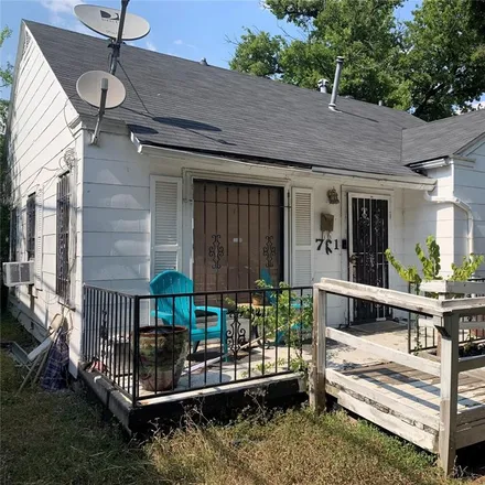 Buy this 2 bed house on 721 Colvin Avenue in Fort Worth, TX 76104