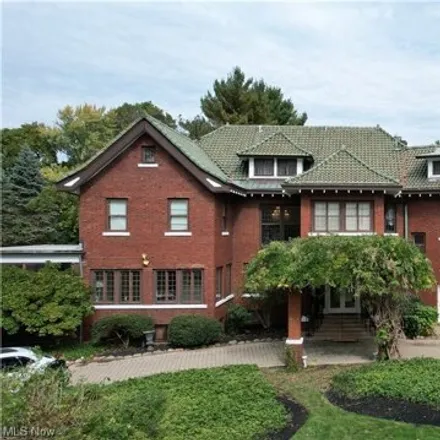 Buy this 8 bed house on 2768 Lee Road in Shaker Heights, OH 44120