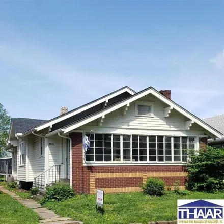 Buy this 2 bed house on 944 Washington Avenue in Terre Haute, IN 47802