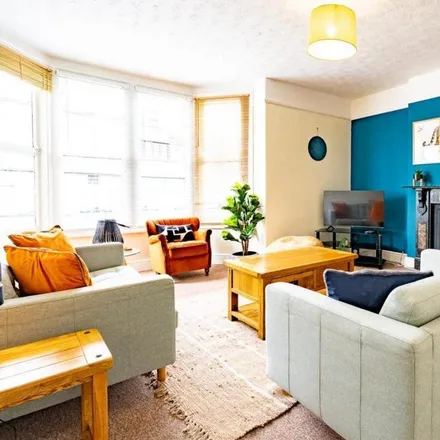 Image 7 - Glen Lyn Flats, Borough Road, Combe Martin, EX34 0DQ, United Kingdom - Apartment for rent