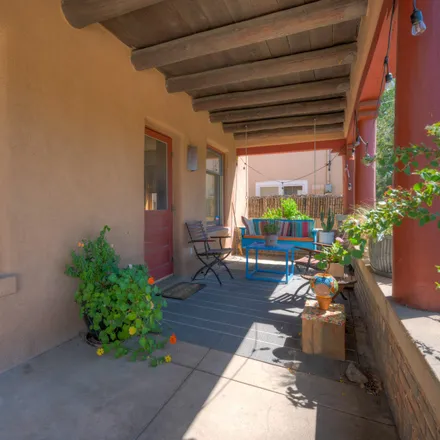 Image 2 - 737 Don Cubero Alley, Santa Fe, NM 87505, USA - House for sale