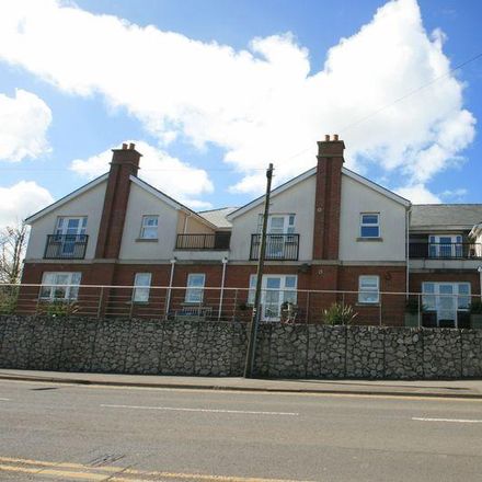 Rent this 2 bed apartment on Benllech Crown Green Bowls Club in Amlwch Road, Benllech LL74 8SS