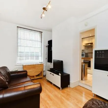 Image 2 - Hunter House, Hunter Street, London, WC1N 1BE, United Kingdom - Apartment for rent