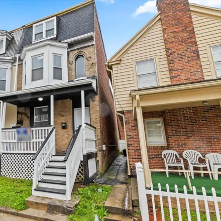 Image 2 - 608 South Pershing Avenue, York, PA 17401, USA - Townhouse for sale