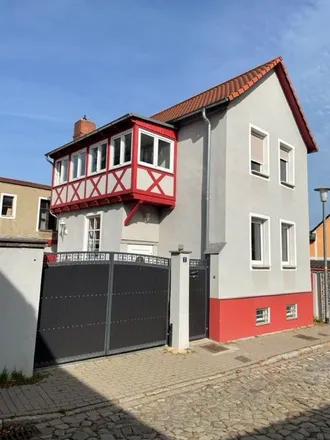 Rent this 6 bed townhouse on Mittelstraße 2 in 39164 Wanzleben-Börde, Germany