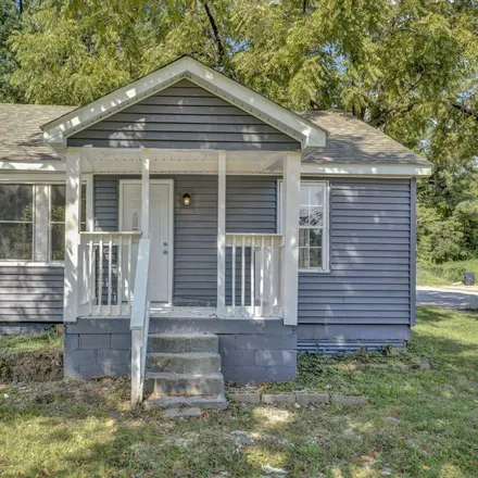 Buy this 2 bed house on 2811 Overton Crossing Street in Memphis, TN 38127
