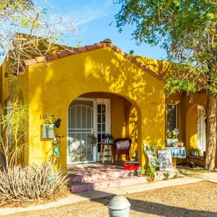 Buy this studio house on 1034 East McKinley Street in Phoenix, AZ 85006
