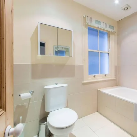 Rent this 2 bed apartment on 12 St. Albans Avenue in London, W4 5JR