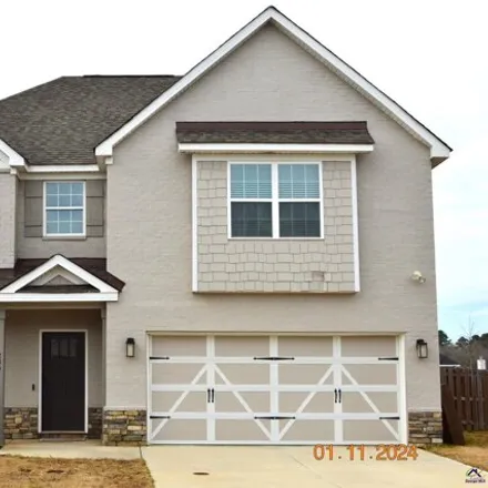Rent this 4 bed house on Shoshone Circle in Perry, GA 31047