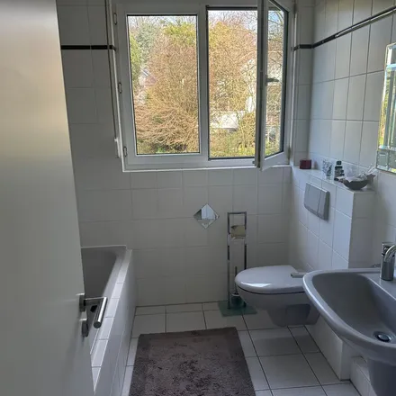 Image 3 - Ulmenweg 27, 61118 Bad Vilbel, Germany - Apartment for rent