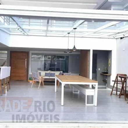 Buy this 5 bed house on Ciclovia Avenida Professor Pereira Reis in Santo Cristo, Rio de Janeiro - RJ